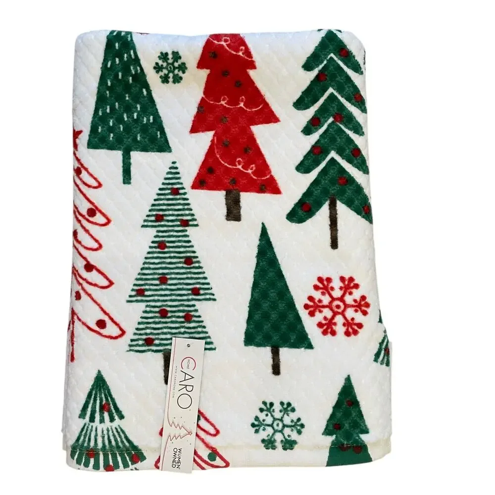Caro Home Christmas Tree & Snowflakes Bath Towels Set of 2 Holiday Bath New